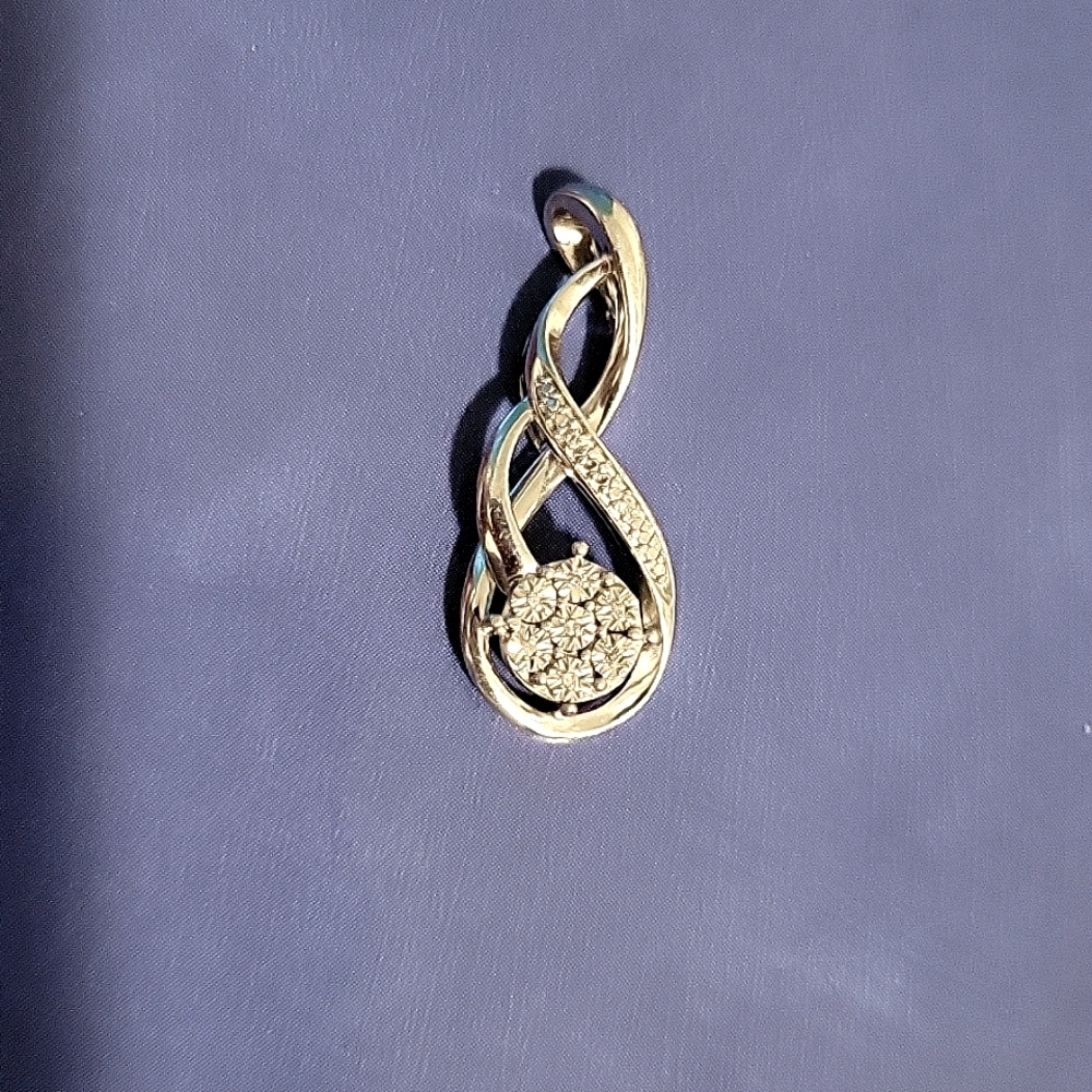 diamond pendant